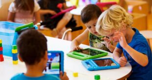 Integrating Technology into the Montessori Classroom